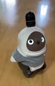 目がパチパチ、手がパタパタ。ペットロボットついに登場！