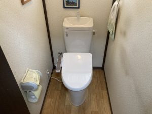 【豊中市】M様邸　フチレスでお掃除すっきり！　LIXILアメージュ/ トイレリフォーム